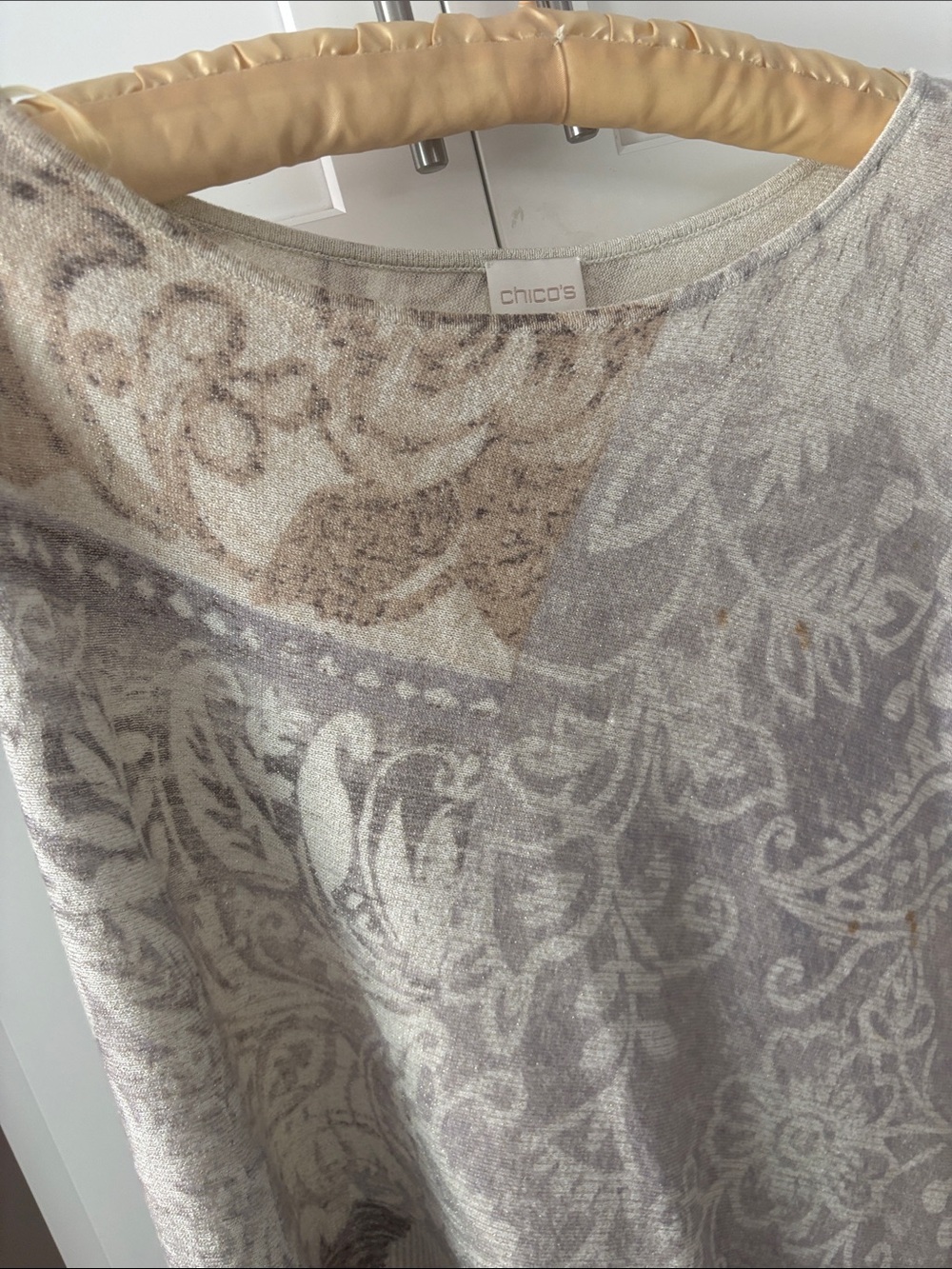 Chico's Neutral Floral Pattern Cape Poncho in Cream, Taupe and Beige NWOT - Picture 9 of 9